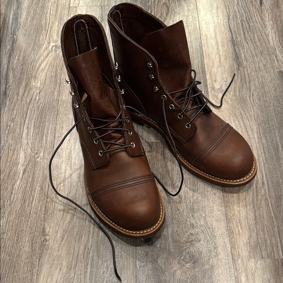 Red Wing Leather Men's Boots - Picture 1 of 8